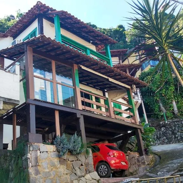 Excelente casa em Angra dos Reis condomínio com praia e piscina., hotel em Angra dos Reis
