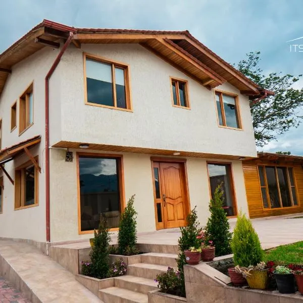 ItsaHome Vacations - Casa de Campo Atuntaqui, ξενοδοχείο σε Hacienda Yanayacu