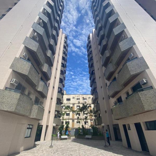 Apto a 2 min a Pé da Praia - Edificio Monte Carmel
