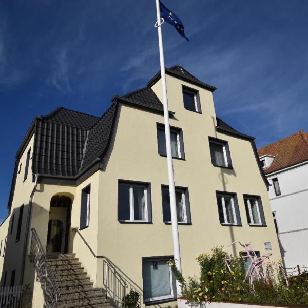 Hotel Sonnenschein - Spielerei im Sonnenschein