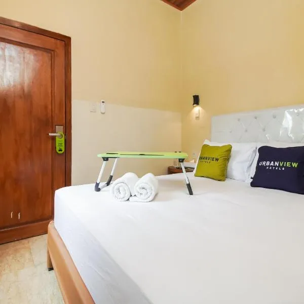 Urbanview Hotel Cantee Halim Perdanakusuma by RedDoorz, hotel v destinaci Jakarta