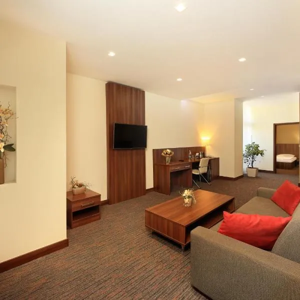 Congress Hotel Centrum، فندق في كوشيتسه