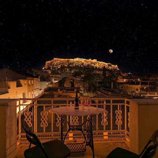 Luxurious Top Floor Acropolis View Loft in Plaka - Newly Refurbished