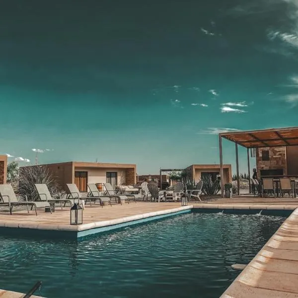 Tres Cruces, Hotel in Villa Unión