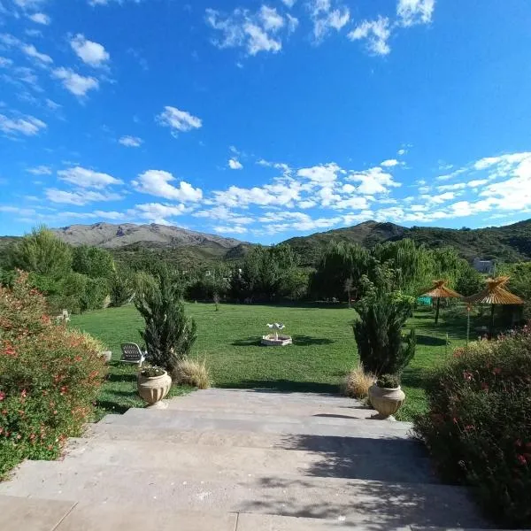 Hostería Los Naranjos, hotel v destinaci Potrero de los Funes