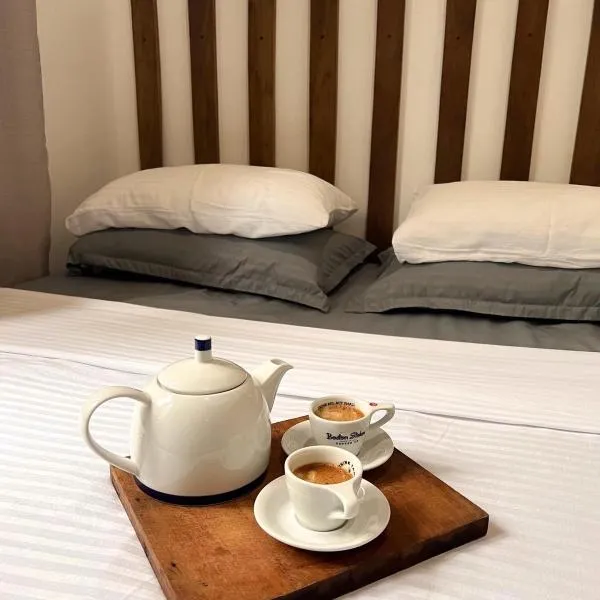 Secret House, hotel in Dickwella