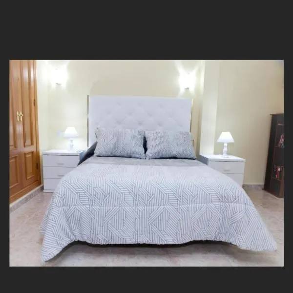 Apartamento La Relojera 1, hótel í Jarandilla de la Vera