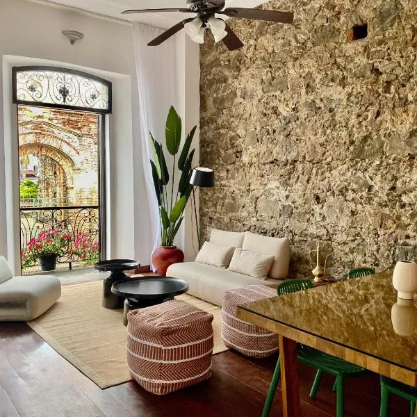 AmazINN Places Casco Viejo relaxing Views and Sound of the Sea, hotel em Cidade do Panamá