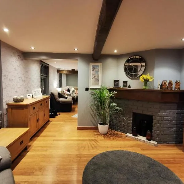 Riverside 2 bed apartment Bewdley Worcestershire、ビュードリーのホテル