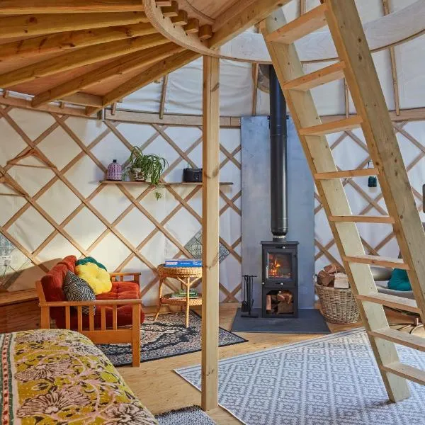 Puckaster Cove Luxury Yurt、Nitonのホテル