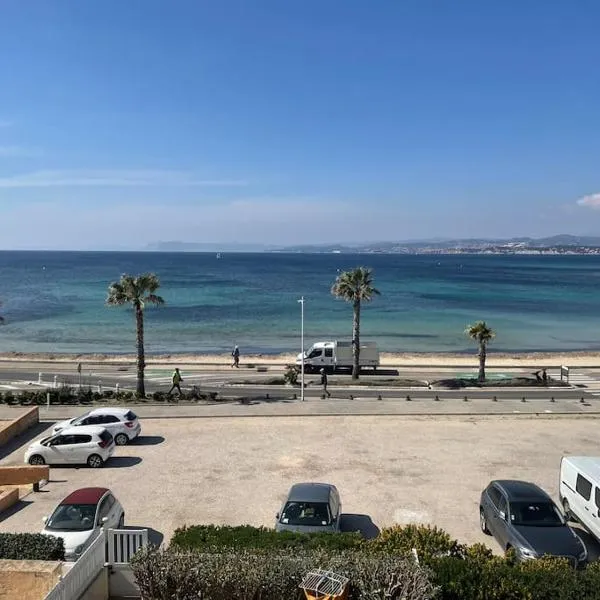 "Le 63 aux Charmettes" Au Brusc Vue Mer Parking Wifi etc inclus, hotell sihtkohas Six-Fours-les-Plages