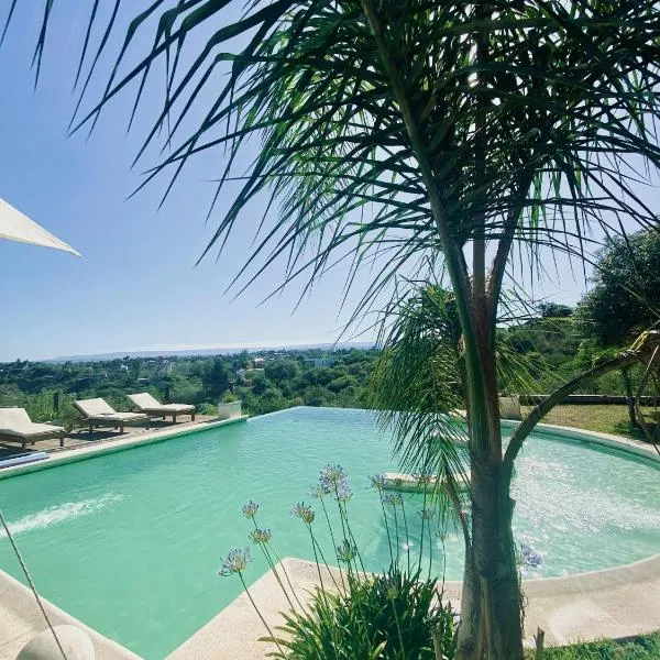 Agrippina, hotel v destinaci Villa Carlos Paz