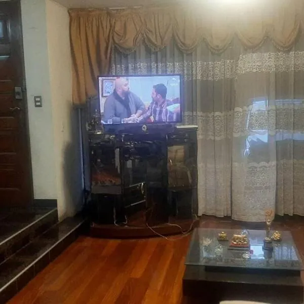 Amplio Departamento Residencial en La Molina, hotel em Lima