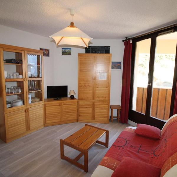 Studio cabine rénové 4 couchages avec balcon vue montagnes, au pied des pistes - Auris en Oisans - FR-1-297-117
