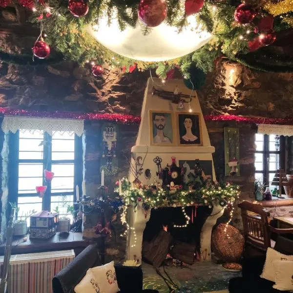 Feggaropetra Inn Magic Mountain House, ξενοδοχείο στον Παλαιό Παντελεήμονα
