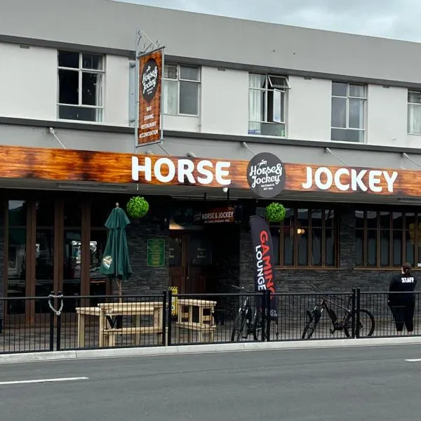 Horse and Jockey Inn, hotel di Matamata
