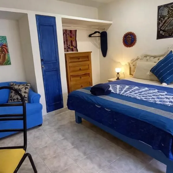 Casa Luna by Majikal B&B, hotel in Mérida