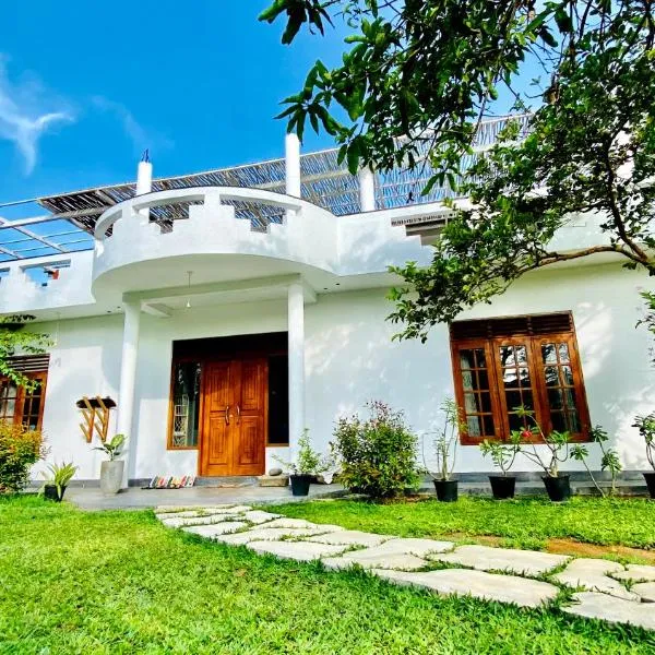 Madiha Dikwatta Beach Reosrt in Matara, Sri Lanka - reviews, price from $23 | Planet of Hotels