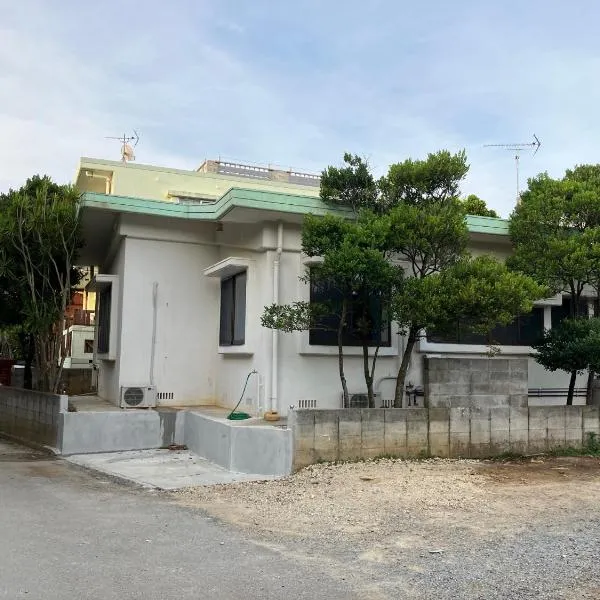 Hana Villa 備瀬のや, hotel v destinaci Motobu