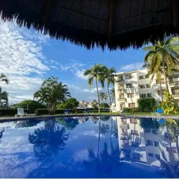 Magnifico Departamento, cocina equipada, 2 Recamaras 2 Baños , hasta 6 Personas, 3 albercas, playa a 50 mts wifi, aire acondicionado, hotel v destinaci Manzanillo