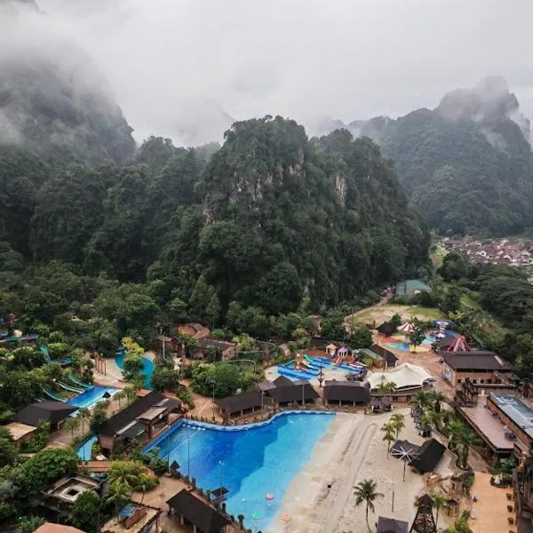 Cozy Suite with 270 Degree Mountain and Theme Park Views, ξενοδοχείο σε Ipoh