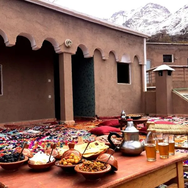 Gite entre les Vallées, hotel en Tacheddirt