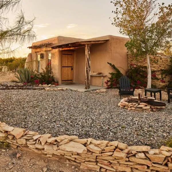 Casa Piedra — Short Drive from Big Bend, hotel em Terlingua