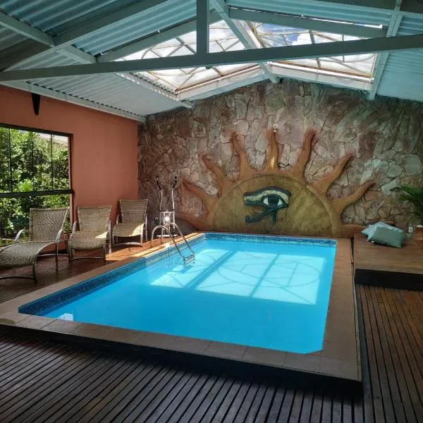 Pousada Alfa e Ômega, hotel in Alto Paraíso de Goiás