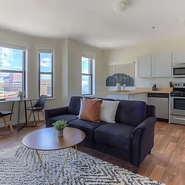 Perfect 1BR In Prime Location & View of Stadiums, hotel in Detroit