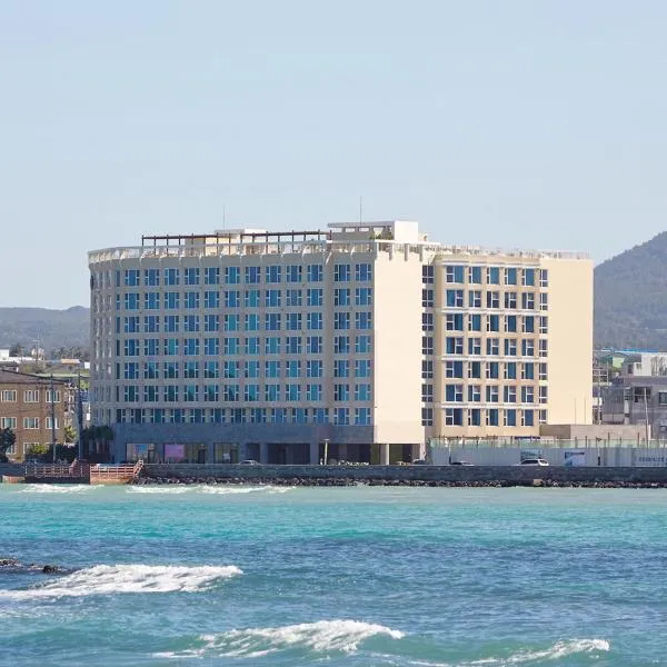 Saint Beach Hotel, hotel in Jeju