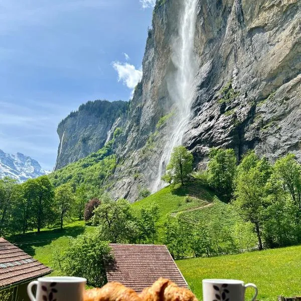 Breathtaking Waterfall Apartment nr 3, khách sạn ở Lauterbrunnen