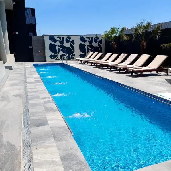 Courtyard by Marriott Santiago Airport, hotel en Santiago