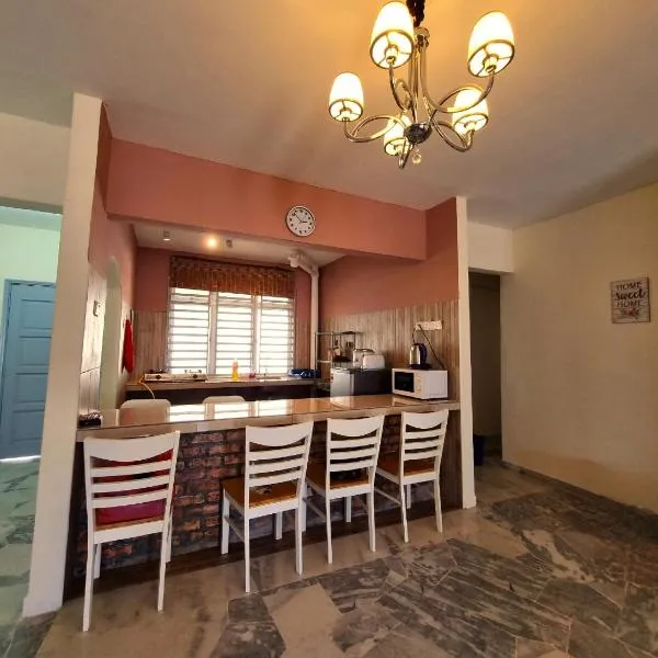 Homestay α Cocobay Condo Resort, hotel in Port Dickson