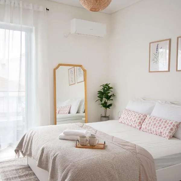 La Petite Fleur Guesthouse, hôtel à Xylokastro