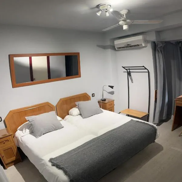 Hostal Arenal, hotel en Zaragoza