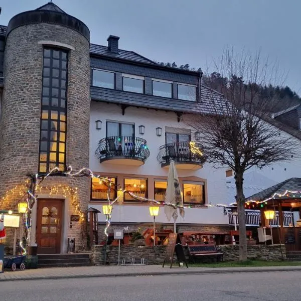 Hotel & Restaurant - Zum Schleicher Kuckuck, hotel en Schleich
