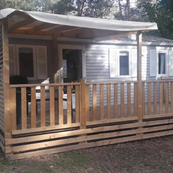 Mobil Home camping 3*** piscine chauffée, hotell sihtkohas La Boissière-de-Montaigu