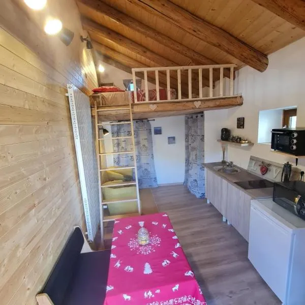 Au petit bonheur à Val-Cenis、Sollières-Sardièresのホテル