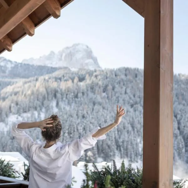 Alpstay - Hotel Acadia - Adults Mountain Home, hotel em Selva di Val Gardena