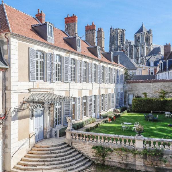L'Hotel de Panette, Un exceptionnel château en ville - Cathédrale