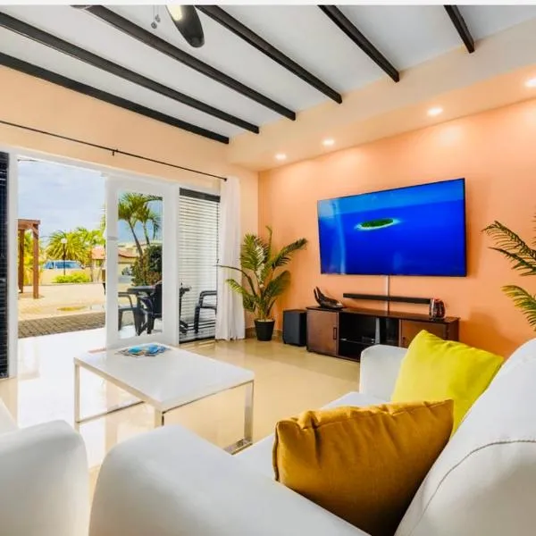 Eagle Beach Aruba Breeze Condominium Melon, hótel í Palm Beach