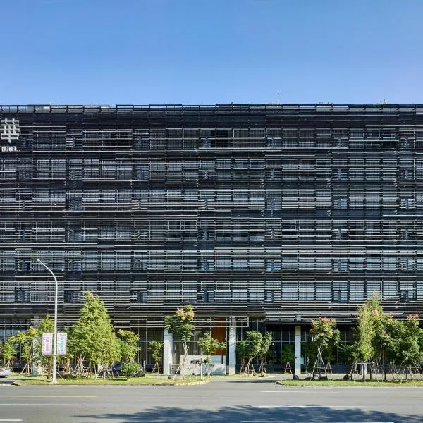 Orient Luxury Hotel, hotel v destinaci Ťia-i