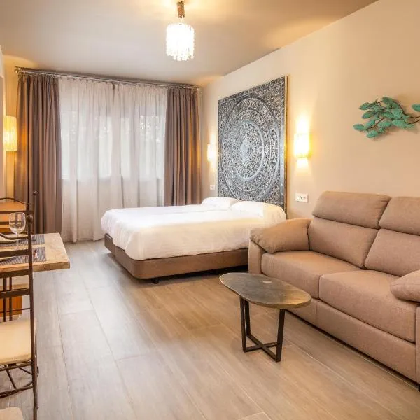 Apartamentos Sevilla Este by QHotels, ξενοδοχείο στη Σεβίλλη