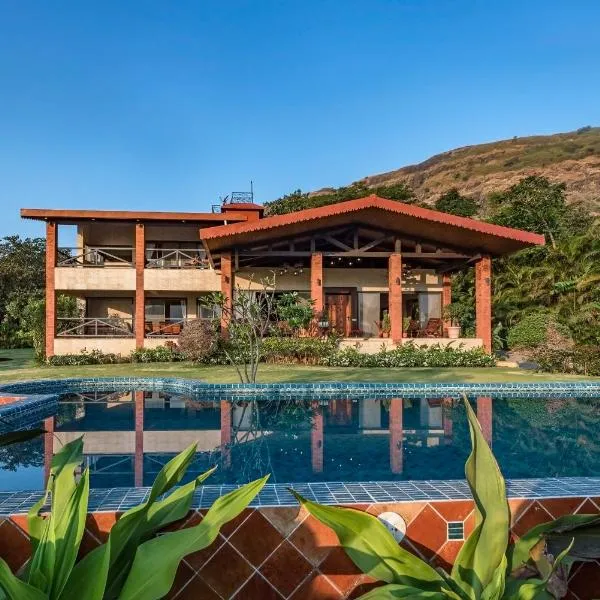 SaffronStays Althea - 4 BRD Veg Only Villa In Pawna With Jacuzzi In Every Room, hotel in Lonavala