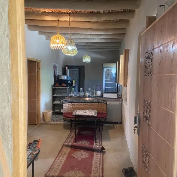 AUBERGE El HAJ BOUAYYADY ZOUAKINE, ξενοδοχείο σε Guezira