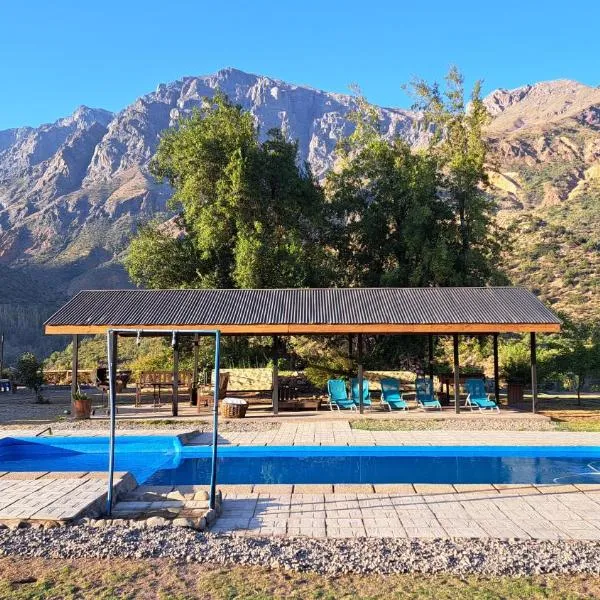Cabañas Emporio de la Meme, hotel in San José de Maipo