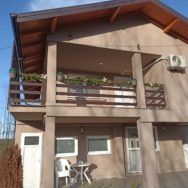 Vikendica apartments Dunav MS, hôtel à Čelarevo