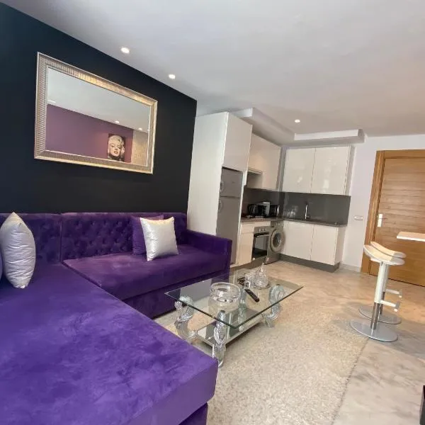 CORNICHE CASABLANCA - VINTAGE F2 NEUF, hôtel à Casablanca
