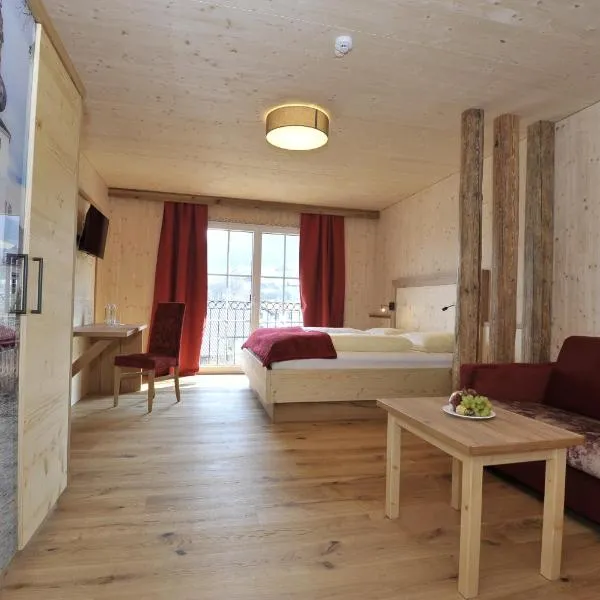 Das Dorfhotel Engl-Grafinger, hotell sihtkohas Pinsdorf