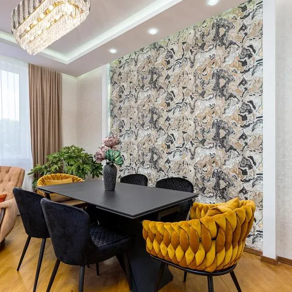 Penthouse in Vake, hotel in Tbilisi City